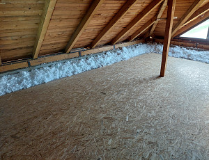 Zateplení stropu rodinného domu a zhotovení podlahového systému